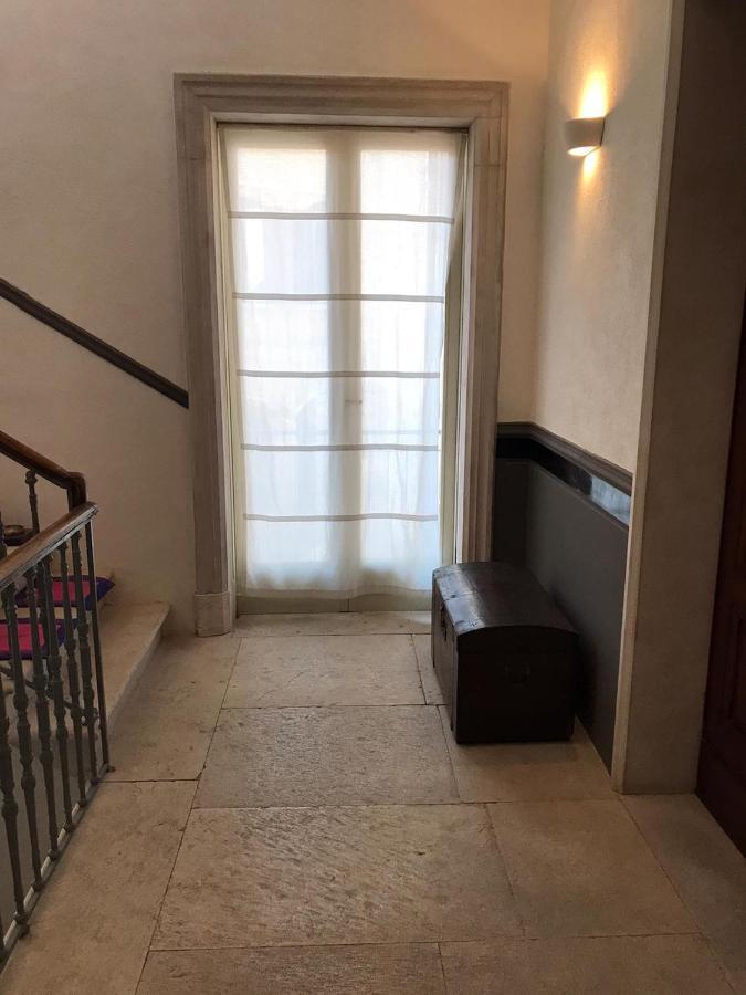 Palazzo Romanelli B&B Trani Exteriör bild