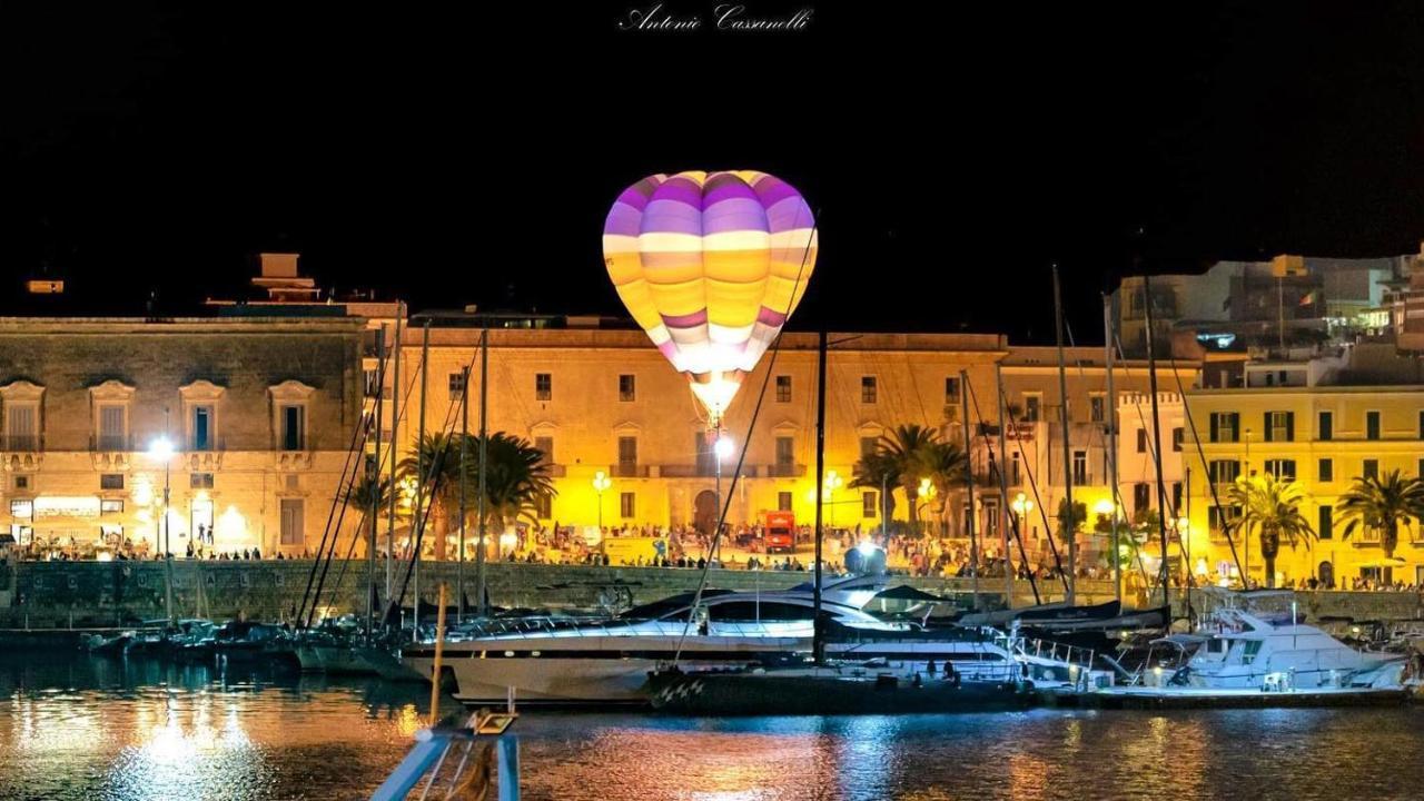 Palazzo Romanelli B&B Trani Exteriör bild